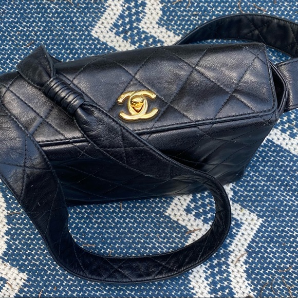 Authentic Chanel handbag late 90’s shoulder bag, top knot & 24k cc kiss top lock